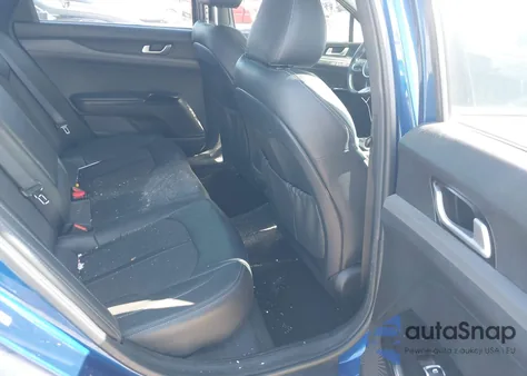 2021 Kia K5 Gt-Line z USA, uszkodzony, nr VIN 5XXG64J24MG035696